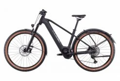 VTT Électrique Semi-Rigide Cube Reaction Hybrid SL 750 Allroad 29 Shimano Deore/XT 12V 750 Wh 29'' Noir Metal 2022 15 VTT Électrique Semi-Rigide Cube Reaction Hybrid SL 750 Allroad 29 Shimano Deore/XT 12V 750 Wh 29'' Noir Metal 2022 -Vélo Soldes unnamed file 1048
