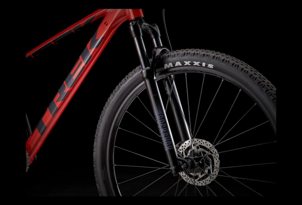 VTT Semi Rigide Trek Marlin 8 Sram SX 12V 27.5'' Rouge Radioactive / Bleu Nautical 2023 6 VTT Semi Rigide Trek Marlin 8 Sram SX 12V 27.5'' Rouge Radioactive / Bleu Nautical 2023 – Image 4