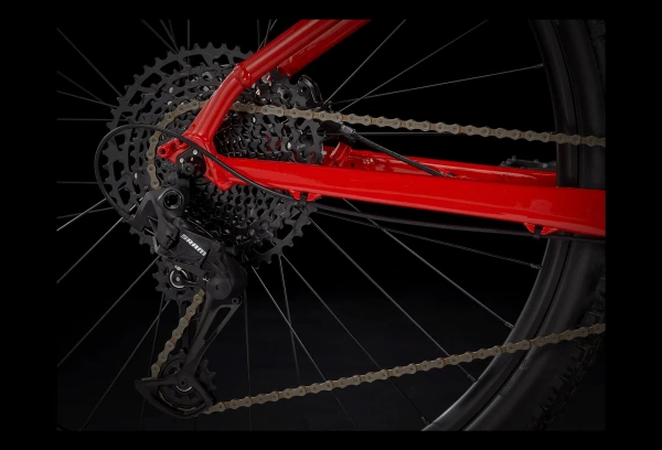 VTT Semi Rigide Trek Marlin 8 Sram SX 12V 27.5'' Rouge Radioactive / Bleu Nautical 2023 9 VTT Semi Rigide Trek Marlin 8 Sram SX 12V 27.5'' Rouge Radioactive / Bleu Nautical 2023 – Image 7