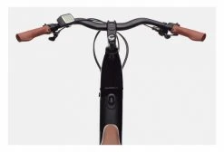 Vélo De Ville Électrique Cannondale Adventure Neo 3.1 EQ MicroSHIFT 9V 400 Wh 27.5'' Noir 2022 -Vélo Soldes unnamed file 1355