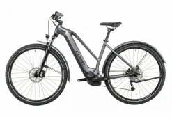 VTC Électrique Cube Nuride Hybrid Performance 625 Allroad Trapeze Shimano Alivio 9V 625 Wh 700 Mm Gris Graphite 2022 -Vélo Soldes unnamed file 1442