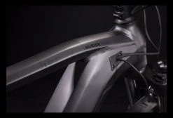 VTC Électrique Cube Nuride Hybrid Performance 625 Allroad Trapeze Shimano Alivio 9V 625 Wh 700 Mm Gris Graphite 2022 -Vélo Soldes unnamed file 1445