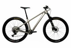 Yeti-cycles VTT Semi-Rigide Yeti ARC C1 Shimano SLX 12V 29'' Turquoise 2022 Beige 23 Yeti-cycles VTT Semi-Rigide Yeti ARC C1 Shimano SLX 12V 29'' Turquoise 2022 Beige -Vélo Soldes unnamed file 1497