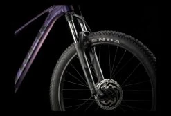 VTT Semi Rigide Trek Roscoe 6 27.5+ Shimano Deore 10V Purple Flip/Trek Black 2021 Violet / Noir -Vélo Soldes unnamed file 1546