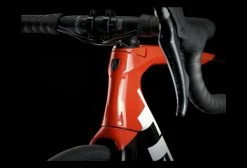 Vélo De Route Trek Emonda SL 6 Pro Disc Shimano Ultegra 11V Trek Black/Radioactive Red 2021 -Vélo Soldes unnamed file 1635