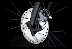 Vélo De Route Trek Emonda SL 6 Pro Disc Shimano Ultegra 11V Trek Black/Radioactive Red 2021 -Vélo Soldes unnamed file 1637