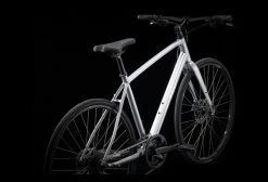 Vélo Fitness Trek FX 2 Disc Shimano Acera/Altus 9V 700 Mm Gris Quicksilver 2022 -Vélo Soldes unnamed file 1826