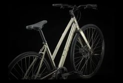 Vélo De Ville Sportif Trek FX 1 Stagger Shimano Tourney / Altus 8V 700 Mm Gris 2022 -Vélo Soldes unnamed file 2456