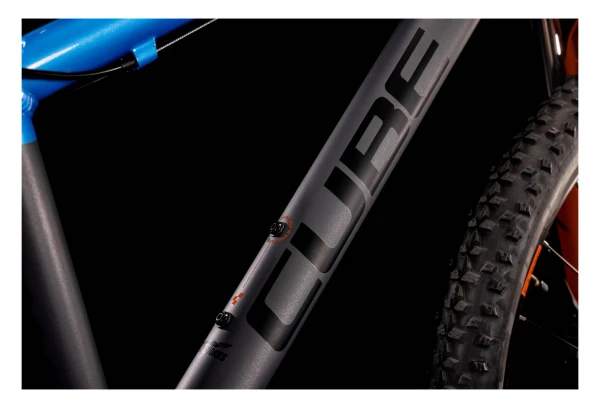 VTT Semi-Rigide Enfant Cube Acid 240 Disc Microshift Advent 9V 24'' Bleu Gris Actionteam 2022 8 - 12 Ans 11 VTT Semi-Rigide Enfant Cube Acid 240 Disc Microshift Advent 9V 24'' Bleu Gris Actionteam 2022 8 - 12 Ans – Image 9