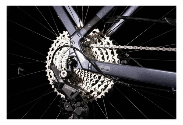 Vélo De Ville Électrique Cube Touring Hybrid Pro 500 Easy Entry Shimano Deore 11V 500 Wh 700 Mm Gris Metallic 2022 10 Vélo De Ville Électrique Cube Touring Hybrid Pro 500 Easy Entry Shimano Deore 11V 500 Wh 700 Mm Gris Metallic 2022 – Image 8