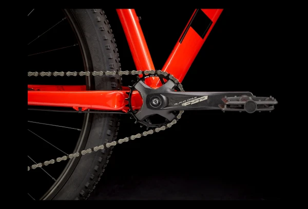 VTT Semi Rigide Trek Marlin 7 Shimano Deore 10V 29'' Rouge / Jaune 2023 7 VTT Semi Rigide Trek Marlin 7 Shimano Deore 10V 29'' Rouge / Jaune 2023 – Image 5