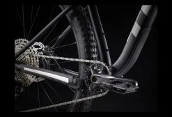 VTT Semi-Rigide Trek Roscoe 7 Shimano Deore 12V 29'' Noir 2023 22 VTT Semi-Rigide Trek Roscoe 7 Shimano Deore 12V 29'' Noir 2023 -Vélo Soldes unnamed file 3247