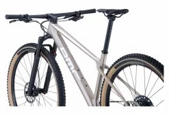 VTT Semi-Rigide BMC Twostroke 01 Three Sram GX Eagle 12V 29'' Gris Arctic Silver Prisma 2023 18 VTT Semi-Rigide BMC Twostroke 01 Three Sram GX Eagle 12V 29'' Gris Arctic Silver Prisma 2023 -Vélo Soldes unnamed file 3561
