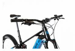VTT Électrique Tout-Suspendu Mondraker Crafty SE Sram GX/NX Eagle 12V 625 Wh 29'' Noir Bleu 2022 18 VTT Électrique Tout-Suspendu Mondraker Crafty SE Sram GX/NX Eagle 12V 625 Wh 29'' Noir Bleu 2022 -Vélo Soldes unnamed file 4156