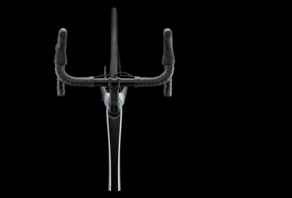 Vélo De Route Trek Emonda SL 5 Disc Shimano 105 11V Lithium Quicksilver/Brushed Chrome 2022 6 Vélo De Route Trek Emonda SL 5 Disc Shimano 105 11V Lithium Quicksilver/Brushed Chrome 2022 – Image 5