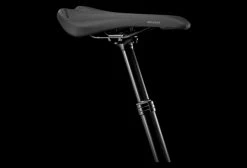 VTT Électrique Tout-Suspendu Trek Powerfly FS 4 Shimano Deore 10V 500Wh Gris Gunmetal / Noir Matt 2022 Gris / Noir -Vélo Soldes unnamed file 443