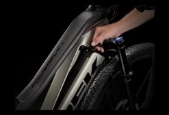 VTT Électrique Tout-Suspendu Trek Powerfly FS 4 Shimano Deore 10V 500Wh Gris Gunmetal / Noir Matt 2022 Gris / Noir -Vélo Soldes unnamed file 445