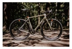 Gravel Bike Accent Freak Carbon Sram Apex 11V 700 Mm Beige Sable 2022 -Vélo Soldes unnamed file 4568