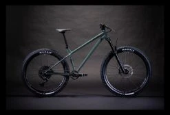 VTT Semi-Rigide Commencal Meta HT AM Essential Sram NX Eagle 12V 29'' Vert Keswick 2022 -Vélo Soldes unnamed file 5223