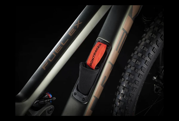 VTT Tout-Suspendu Trek Fuel EX 9.8 Sram GX Eagle 12V 29'' Vert Olive 2022 7 VTT Tout-Suspendu Trek Fuel EX 9.8 Sram GX Eagle 12V 29'' Vert Olive 2022 – Image 5