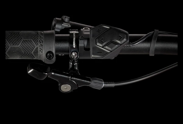 VTT Électrique Tout-Suspendu Trek Powerfly FS 7 Shimano SLX XT 12V 625 Wh 29'' Rouge Radioactive 2022 6 VTT Électrique Tout-Suspendu Trek Powerfly FS 7 Shimano SLX XT 12V 625 Wh 29'' Rouge Radioactive 2022 – Image 4