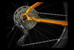 VTT Semi-Rigide Trek Marlin 6 Shimano Deore 10V 29'' Orange Factory 2023 -Vélo Soldes unnamed file 6058