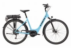 Vélo De Ville Électrique Trek Verve+ 2 Lowstep Bosch 300Wh Shimano Altus 9V Azure 2022 Gris