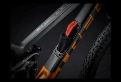 VTT Tout-Suspendu Trek Fuel EX 9.8 29'' Sram GX Eagle 12V Lithium Grey / Orange 2021 Noir / Rouge -Vélo Soldes unnamed file 7220