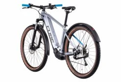 VTT Électrique Semi-Rigide Cube Reaction Hybrid Performance 625 Allroad Shimano Alivio 9V 625 Wh 29'' Argent Polar 2022 16 VTT Électrique Semi-Rigide Cube Reaction Hybrid Performance 625 Allroad Shimano Alivio 9V 625 Wh 29'' Argent Polar 2022 -Vélo Soldes unnamed file 7239
