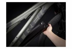 VTT Electrique Tout-Suspendu Trek E-Caliber 9.6 29'' Shimano Deore 12V Satin Lithium Grey/Trek Black 2021 Vert / Noir -Vélo Soldes unnamed file 7422