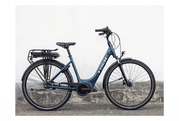 Vélo De Ville Électrique Trek District+ 1 Lowstep 300wh Shimano Nexus 7V Dark Aquatic 2021 Gris / Or 4 Vélo De Ville Électrique Trek District+ 1 Lowstep 300wh Shimano Nexus 7V Dark Aquatic 2021 Gris / Or – Image 2