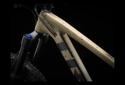 VTT Semi-Rigide Trek Roscoe 9 Shimano SLX XT 12V 29'' Beige / Vert Fade 2023 -Vélo Soldes unnamed file 781