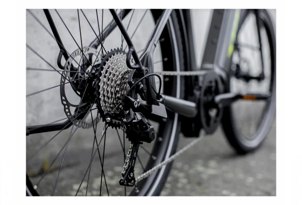 VTC Électrique Trek Allant+ 8S Shimano Deore 10V 625 Wh 650b Gris Lithium 2020 4 VTC Électrique Trek Allant+ 8S Shimano Deore 10V 625 Wh 650b Gris Lithium 2020 – Image 2