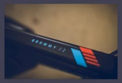 Draisienne Électrique Mondraker Grommy 12 80 Wh 12'' Noir Bleu 3 - 5 Ans -Vélo Soldes unnamed file 8554